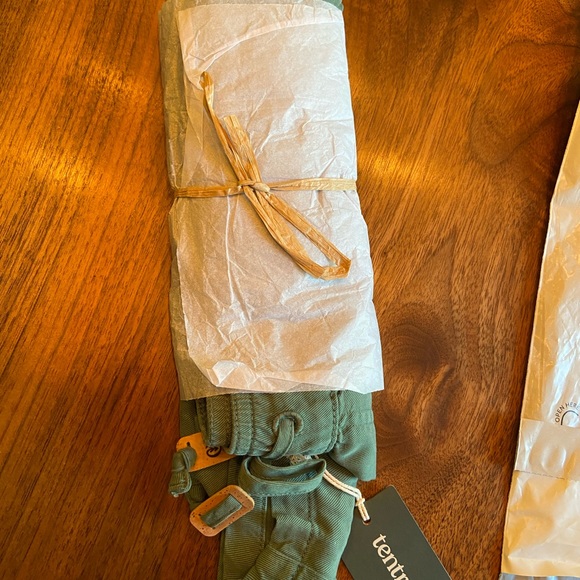 NWT Ten Tree InStow Dark Sage Shorts - Picture 3 of 4